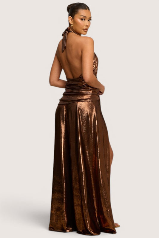 Vestido Largo Halter Satinado Bronce con Abertura