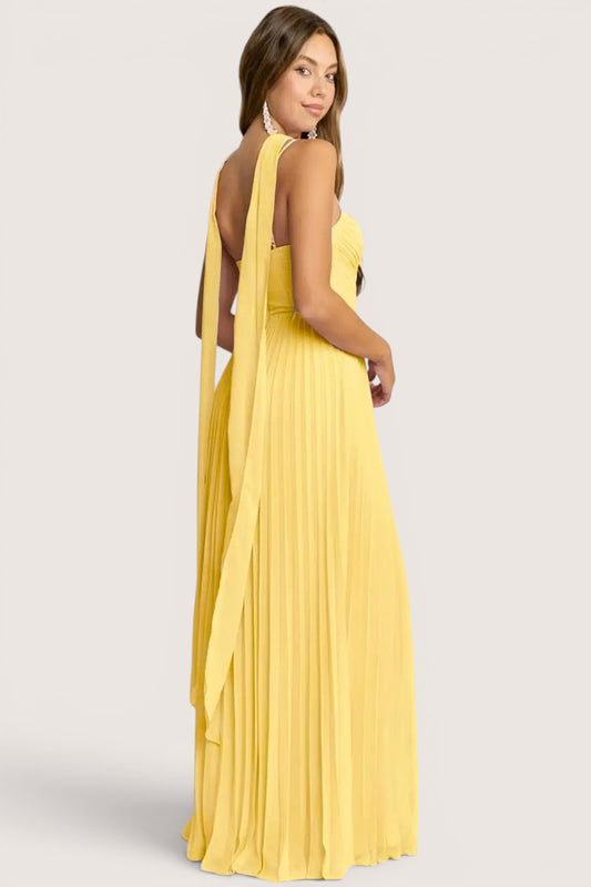 Vestido Largo Plisado Amarillo con Bufanda Integrada