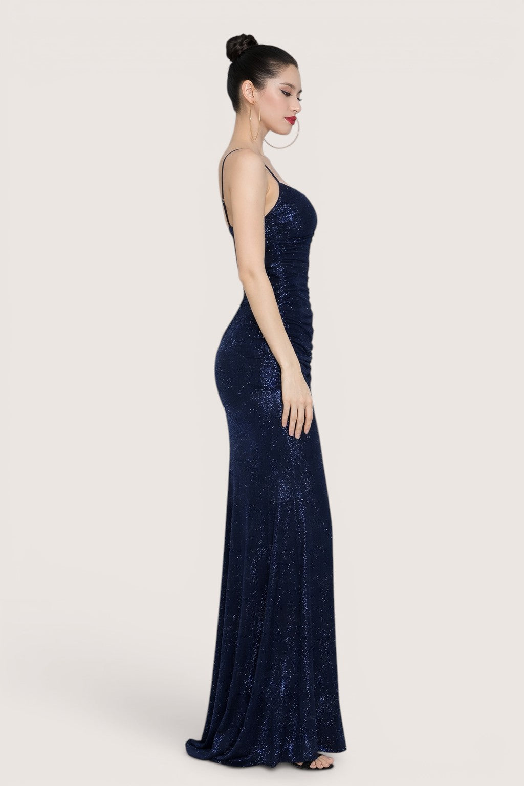 Vestido Largo Azul Noche Brillante con Espalda Ajustable