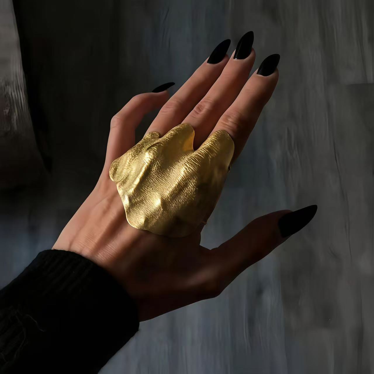 Anillo Statement Orgánico Dorado Mate