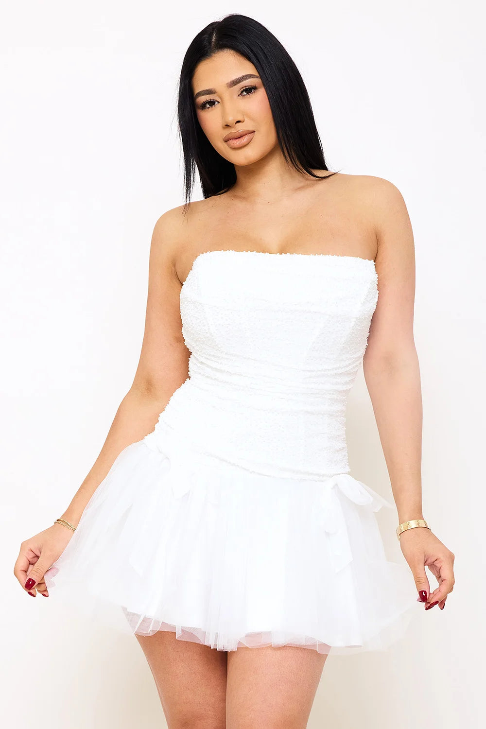 Vestido Corto Strapless Blanco con Tul