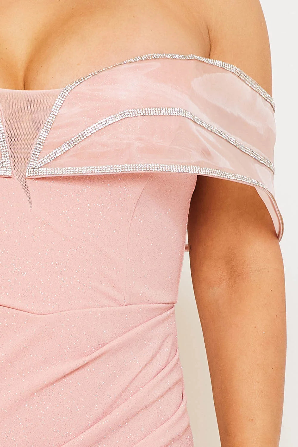Vestido Largo Medio Hombro con contorno piedras Rosa