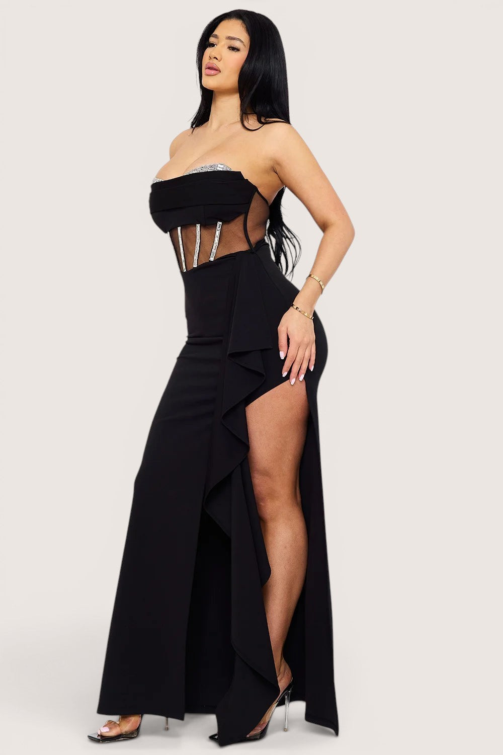 Vestido Largo Pegado escote drapeado con copas con pedrería Negro