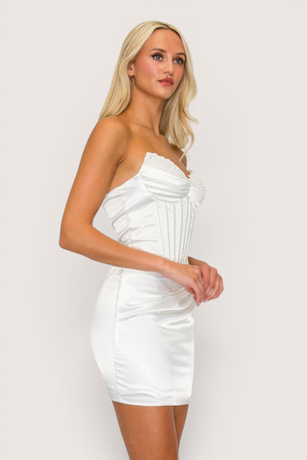 Vestido blanco corto satín novia civil Pink Shop