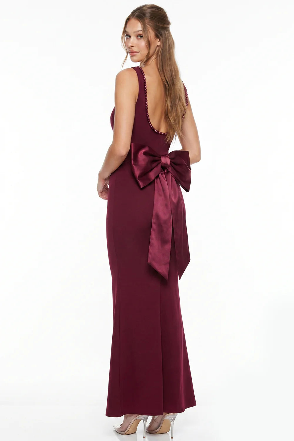 Vista posterior moño vestido vino sirena - Pink Shop by MAF