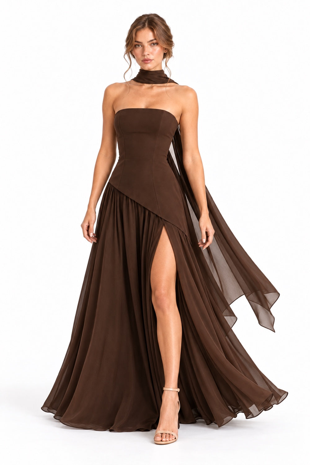 Pink Shop by MAF Vestido Strapless con Estola y Abertura café, movimiento