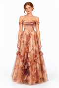 Vestido largo de malla off shoulder con corsé