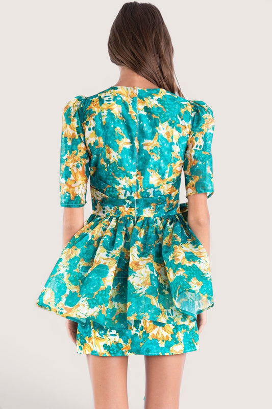 Vestido Corto manga corta con peplum Verde
