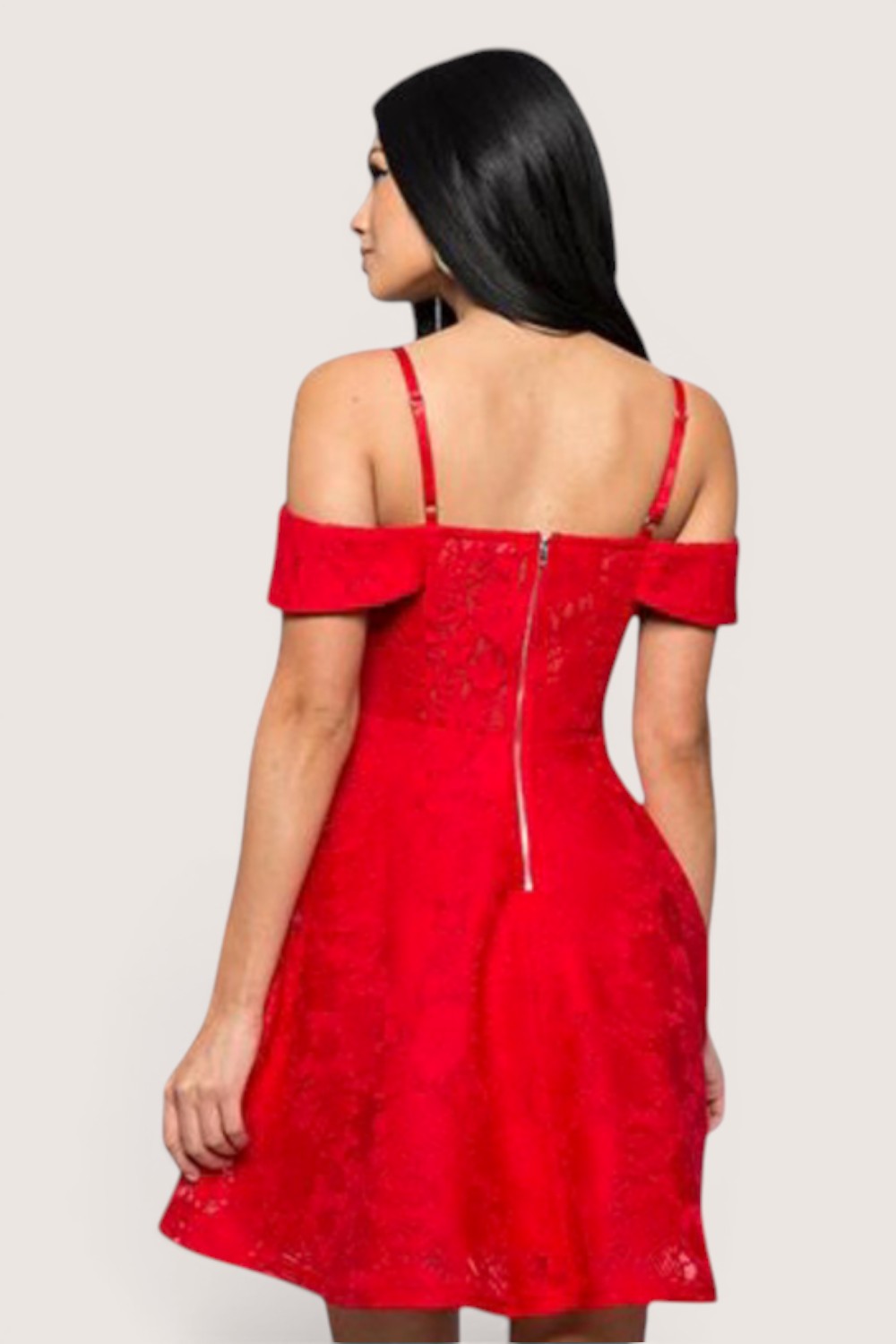 Vestido corto rojo en A medio hombro