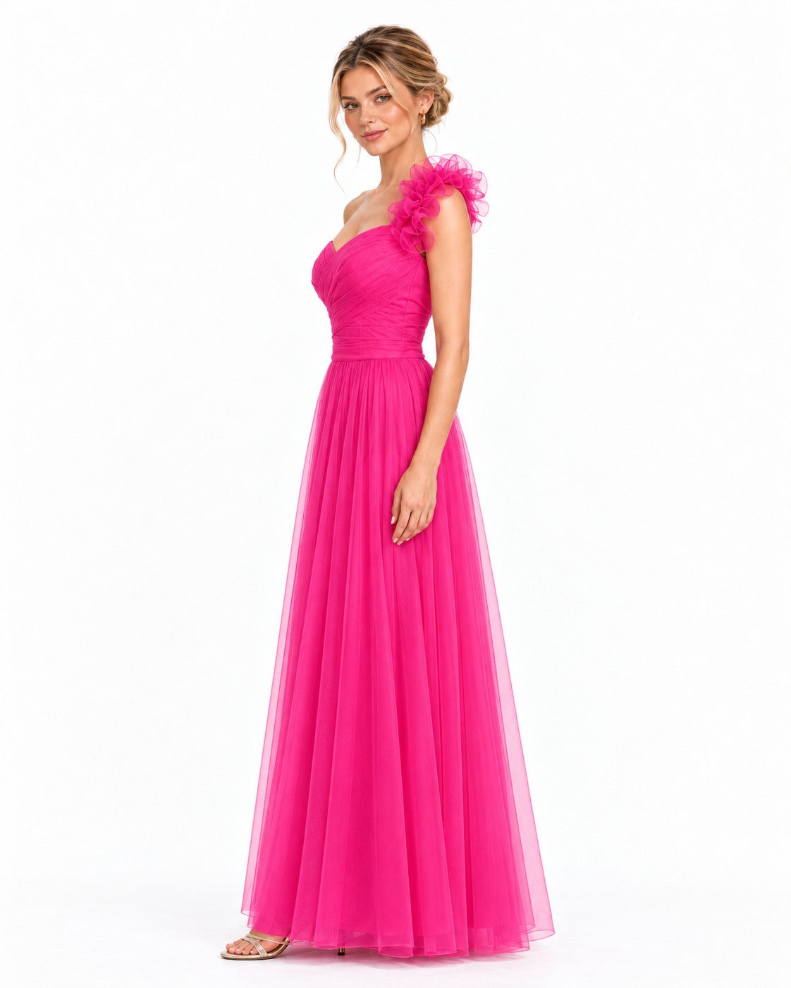 Vestido largo de tul escote corazón con flor en un hombro — Fiusha — foto 3