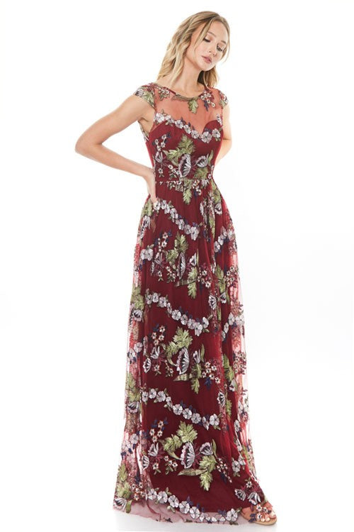 VESTIDO VINO LARGO BORDADO DE FLORES MANGA CORTA