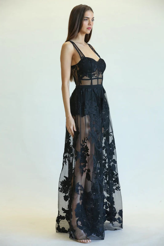 VESTIDO NEGRO DE CORSET Y SHORT TRANSPARENCIA