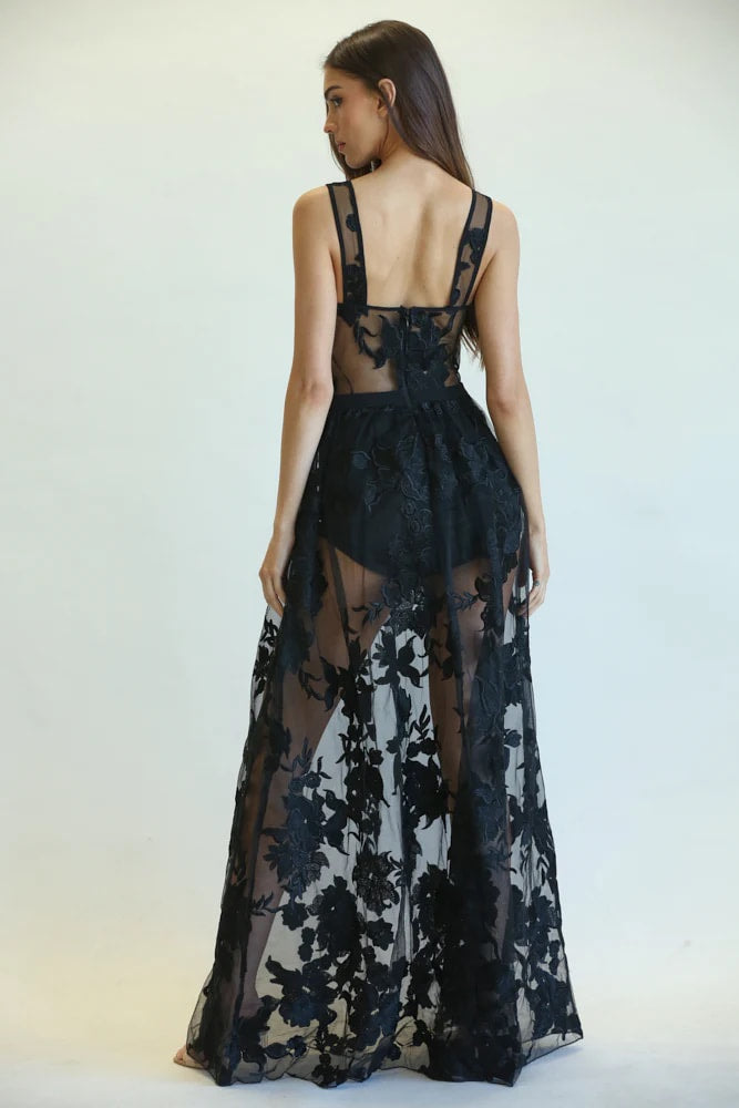 Vestido Negro de Corset y Short Transparencia