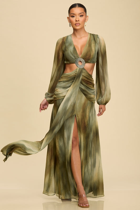 Vestido Largo Metálico Verde Olivo con Cut-Out y Aro Central-Preventa