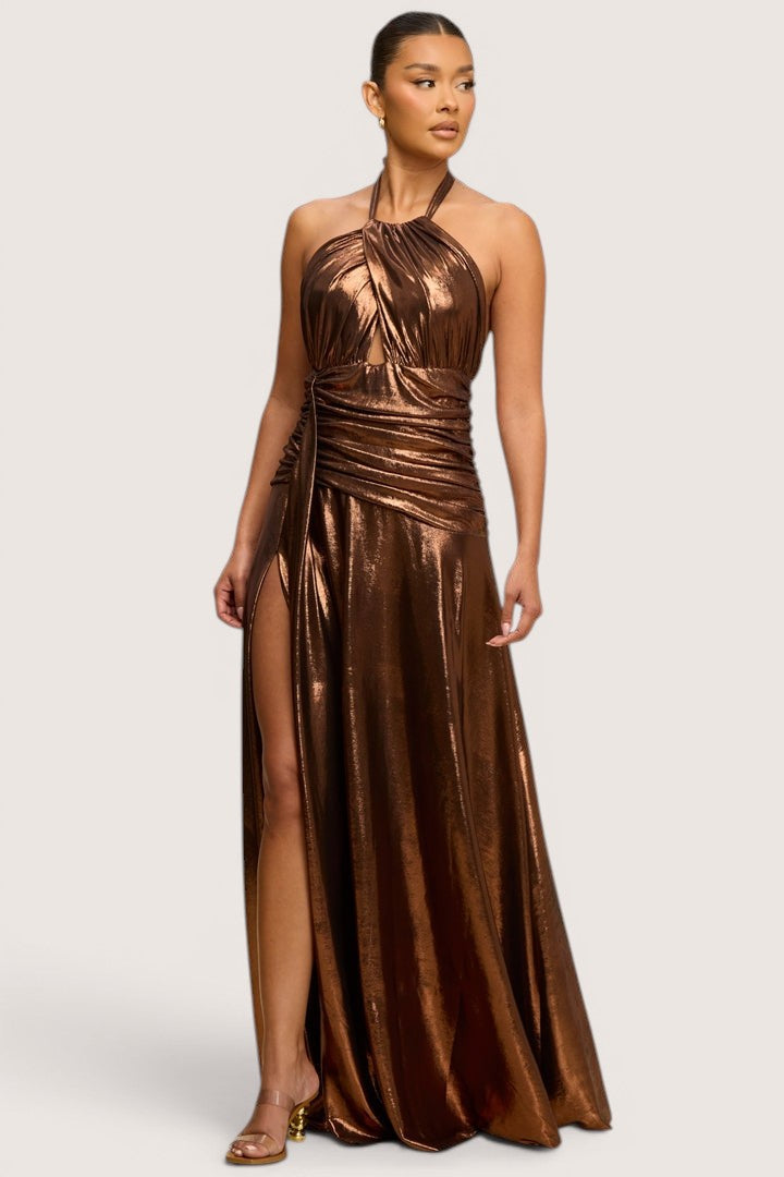 Vestido Largo Halter Satinado Bronce con Abertura
