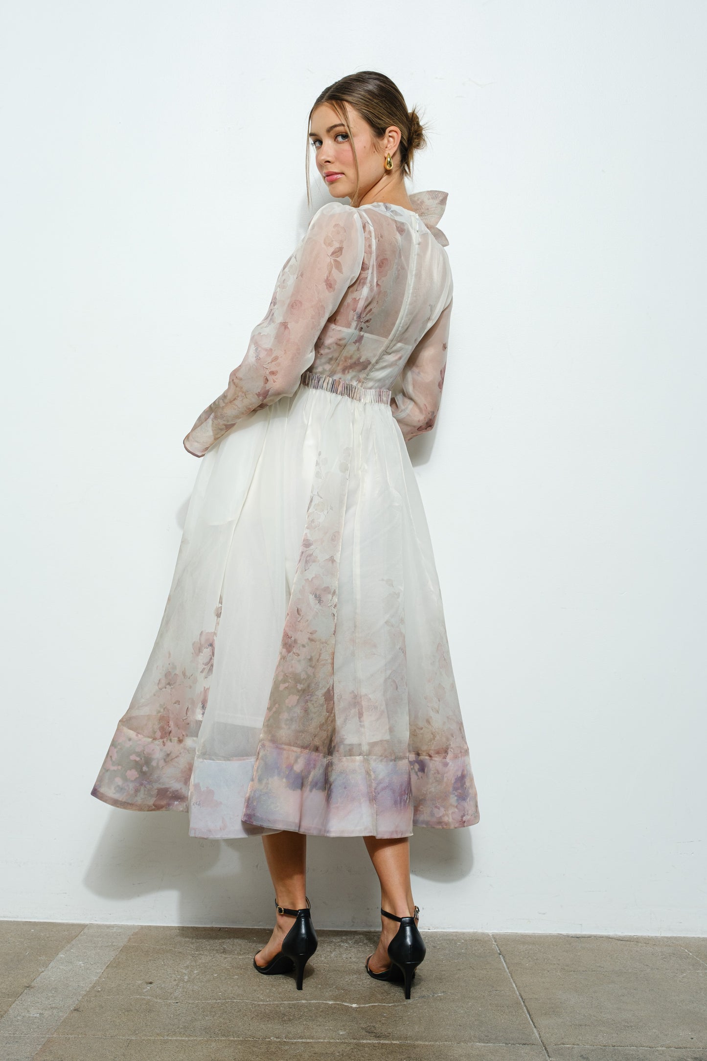 Vestido Midi Organza Manga larga beige