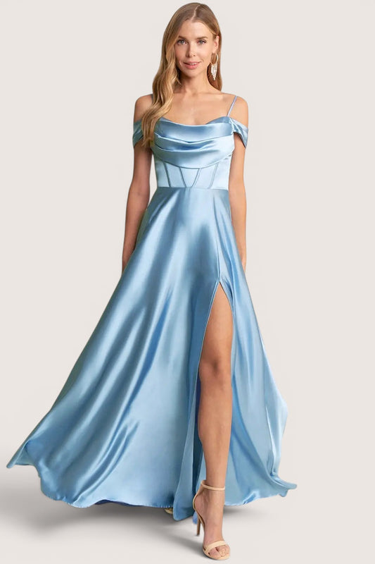 Vestido Largo Satinado Azul Cielo con Abertura