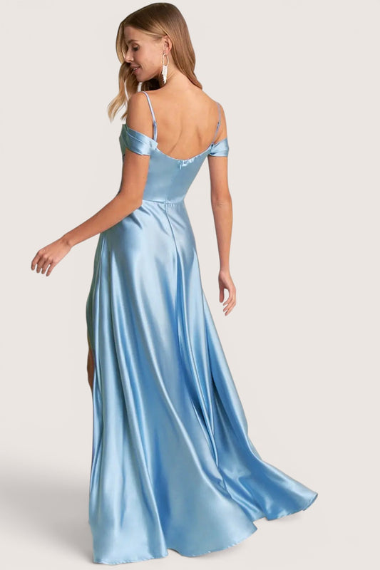 Vestido Largo Satinado Azul Cielo con Abertura