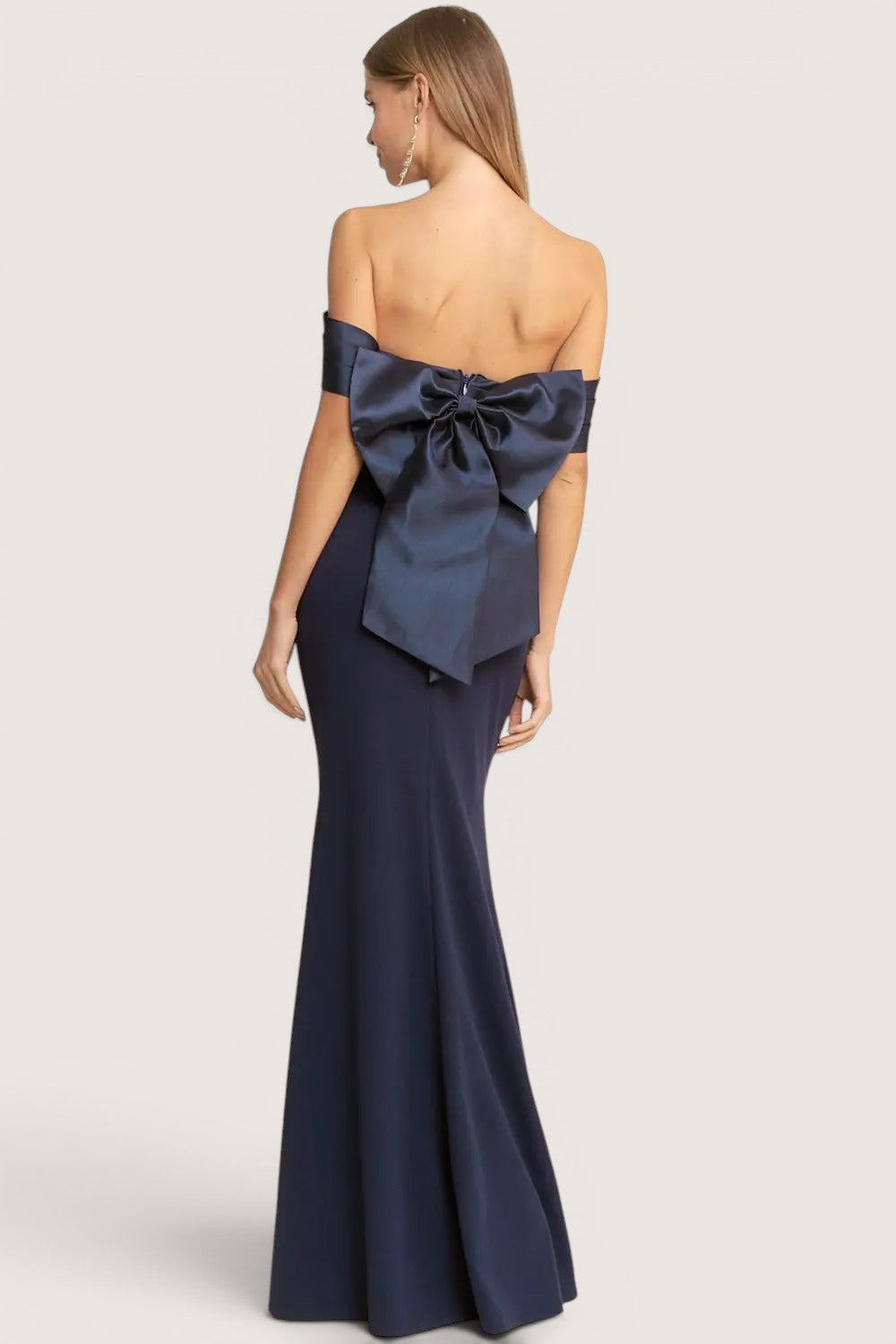 Vestido Largo Azul Marino Strapless con Moño Posterior