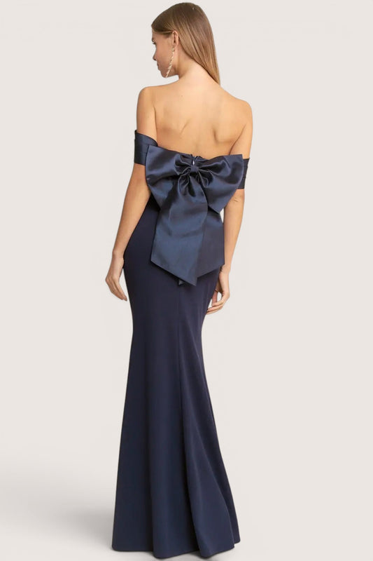 Vestido Largo Azul Marino Strapless con Moño Posterior