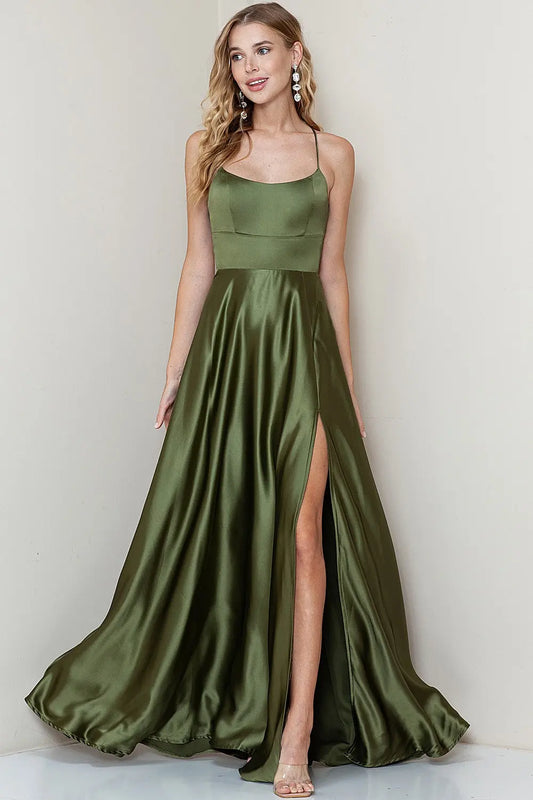 Vestido Largo en A Tul Escote V Olivo | V260219