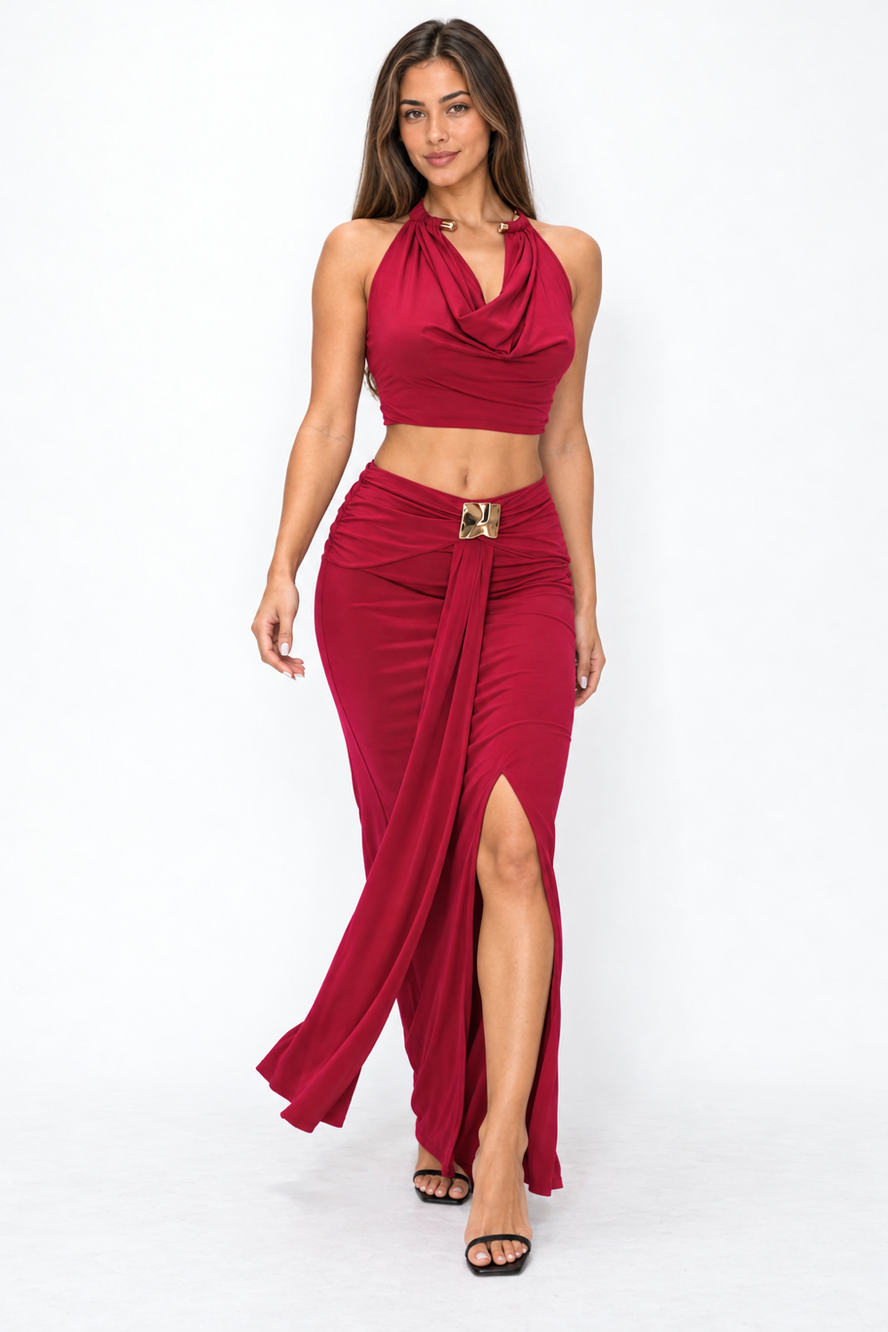 Pink Shop by MAF Conjunto de top halter drapeado y falda larga con abertura vino tinto, movimiento
