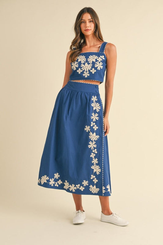 Set Falda y top Bordado azul