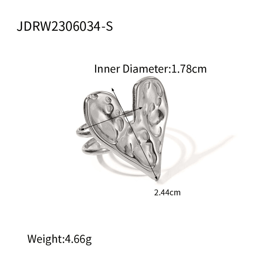 Anillo Corazón Plateado Martillado Ajustable