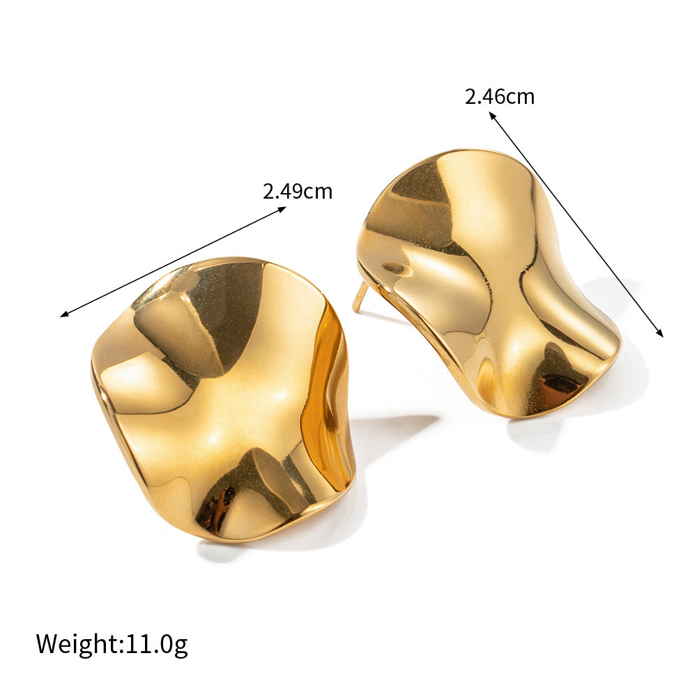 Aretes Botón Ondulado Dorado Pulido