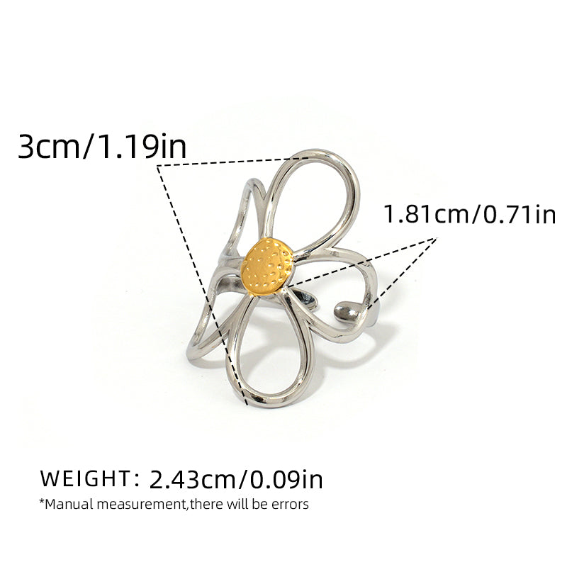Anillo Ajustable Flor Calada Plateada Centro Dorado