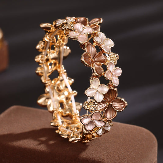 Brazalete Flores Esmaltadas Tonos Nude