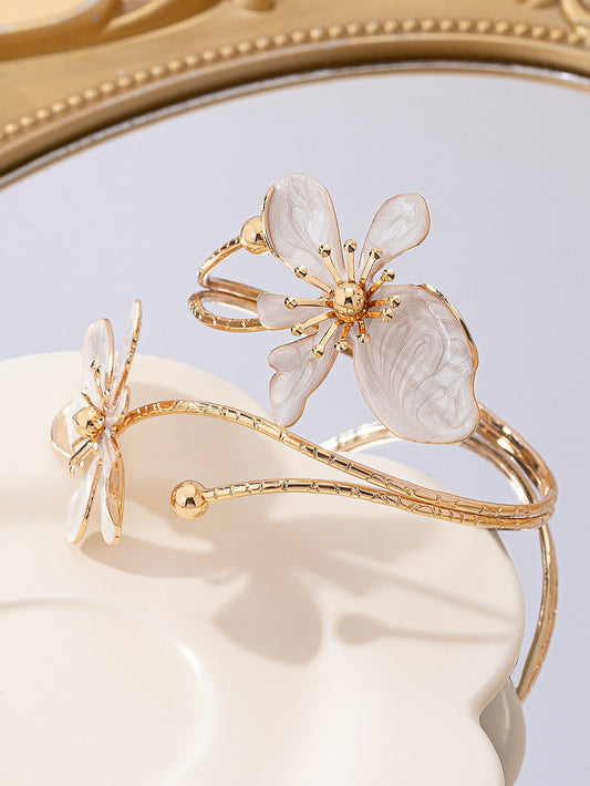 Brazalete de Brazo Flor Esmaltada Blanco Nácar