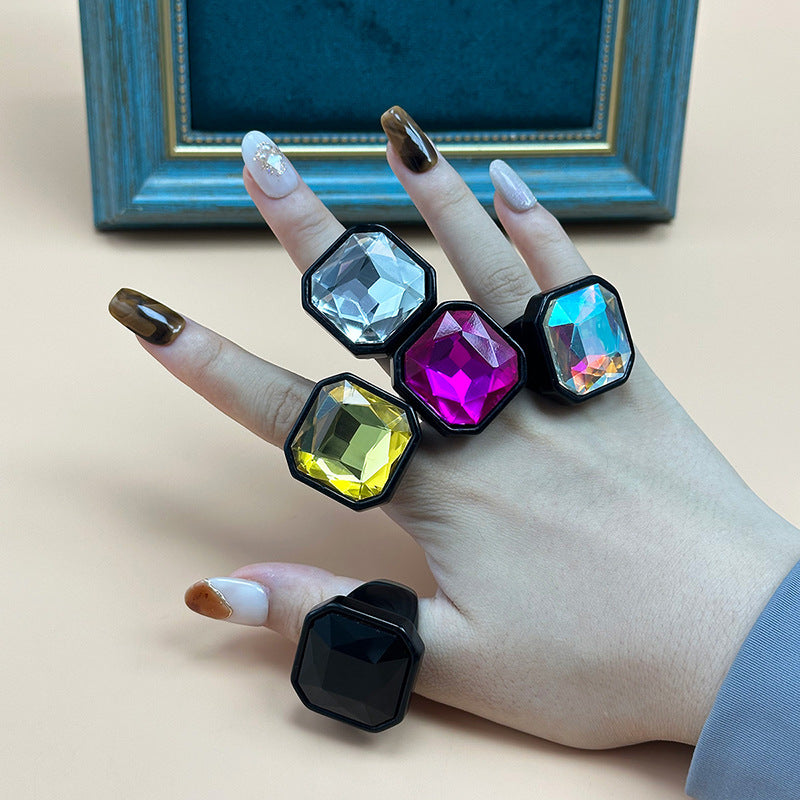 Anillos Statement Cristal Facetado Base Negra
