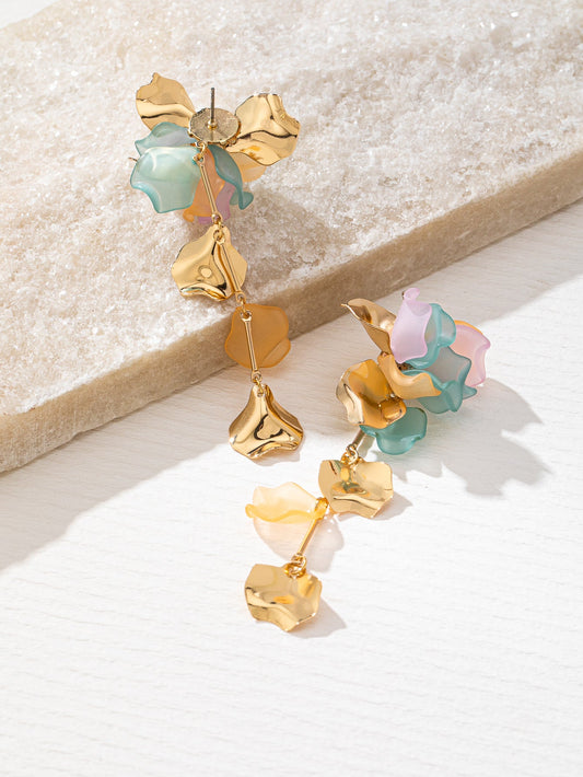 Aretes Largos Flores Resina Pastel y Dorado