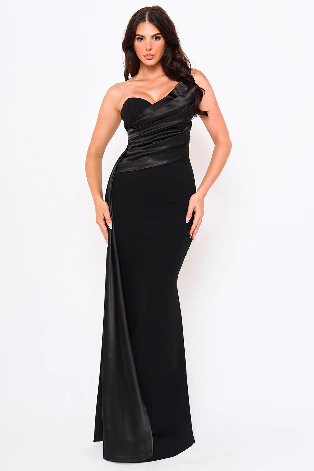 Vestido Largo Strapless Drappeado con Panel Satín – Color NEGRO