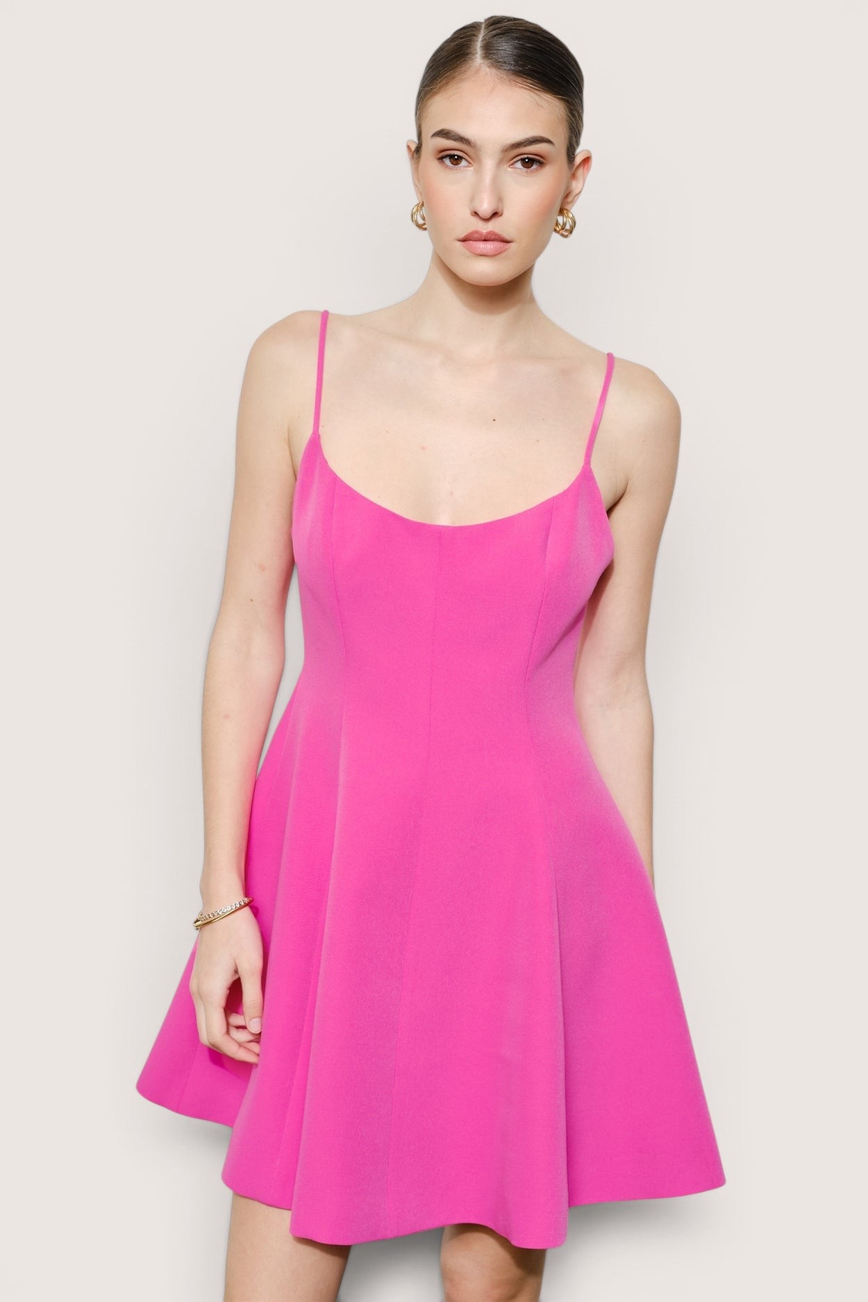 Vestido mini fucsia detalle