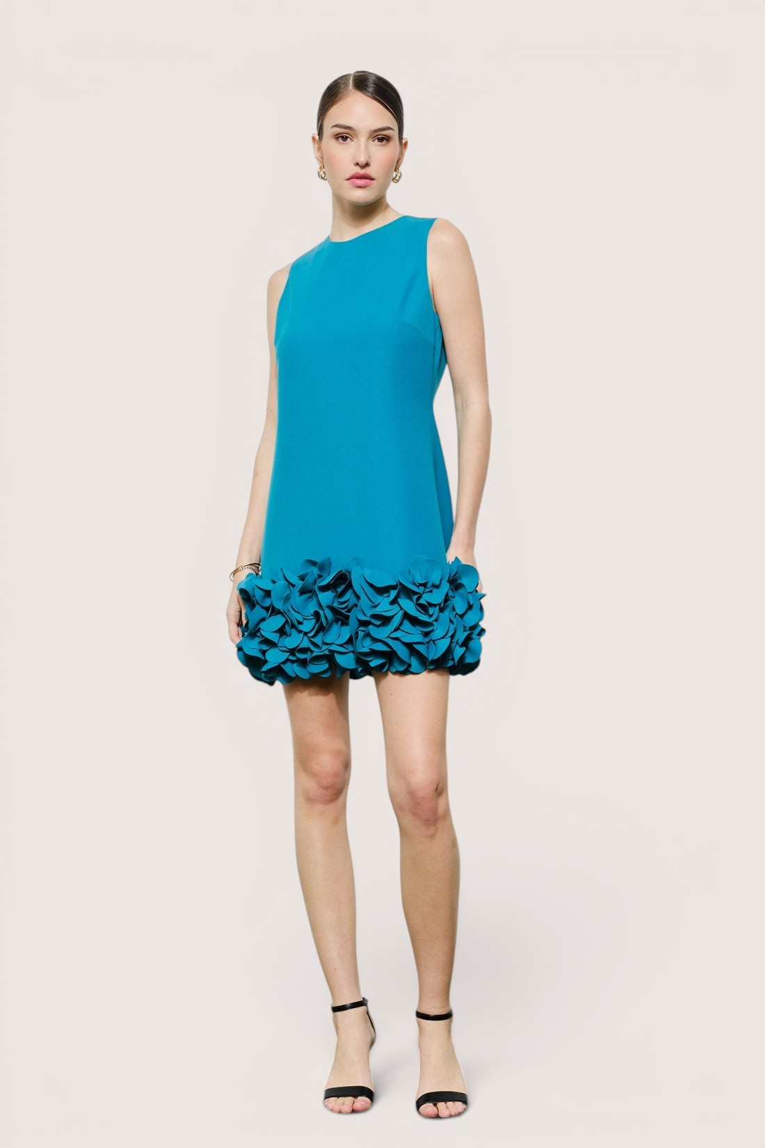Vestido mini verde azulado completo