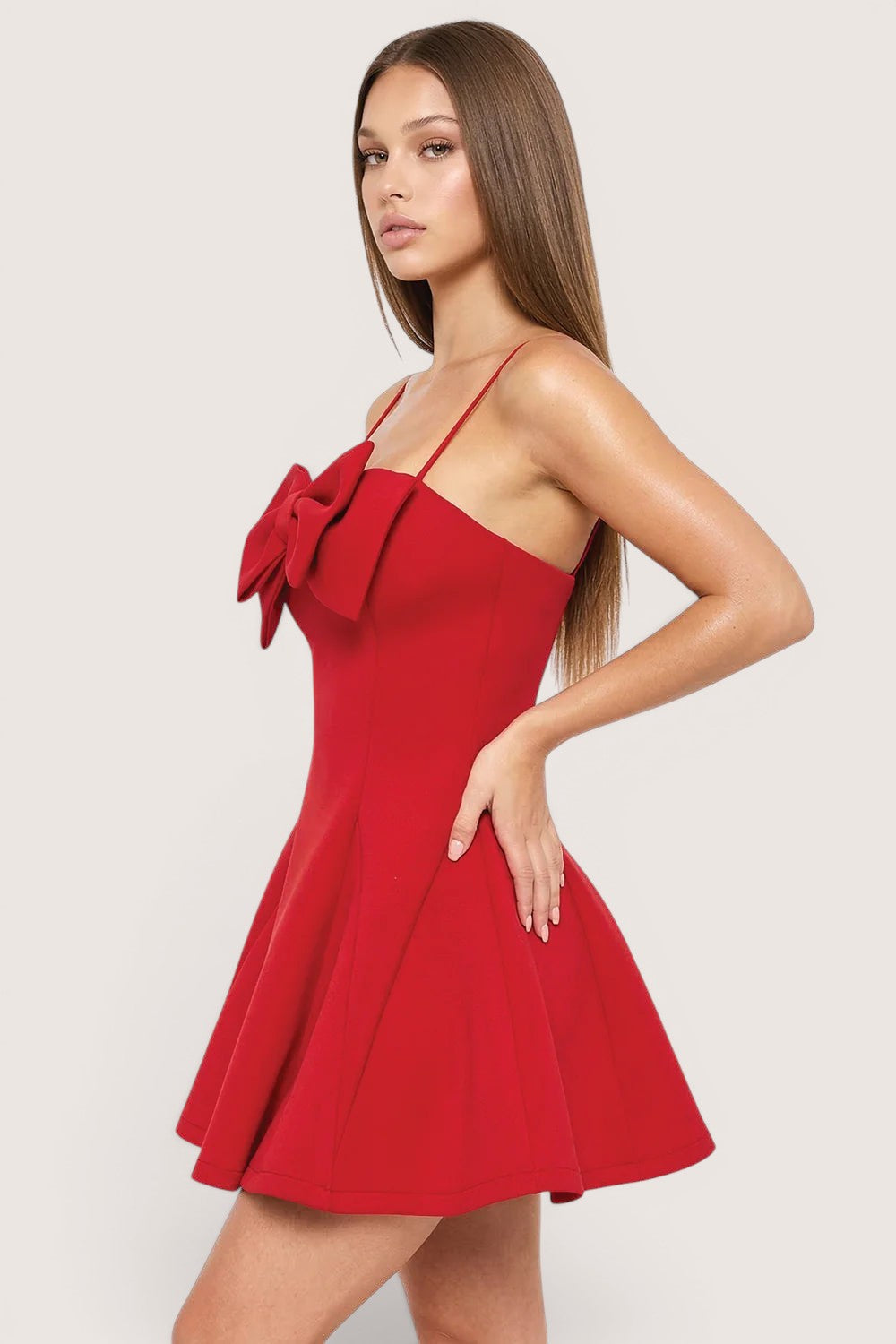 Vestido corto rojo con vuelo Pink Shop