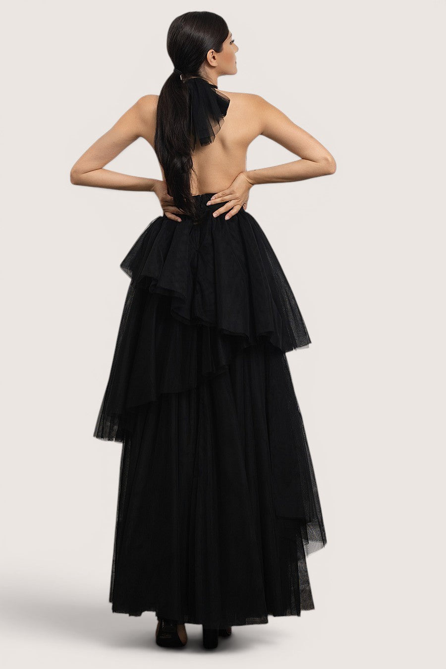 Vestido negro tul capas asimétricas Pink Shop