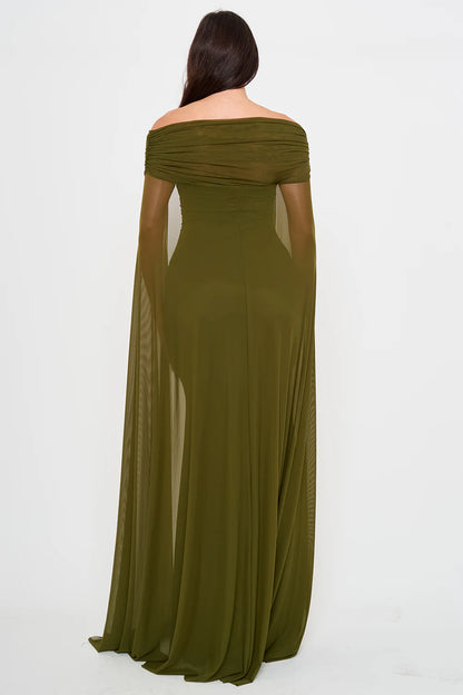 Vestido Largo Olivo Off-the-Shoulder con Capa Fruncida | V260615