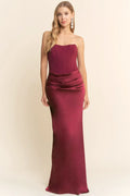 Vestido Largo Satinado Strapless con Drapeado en Cadera