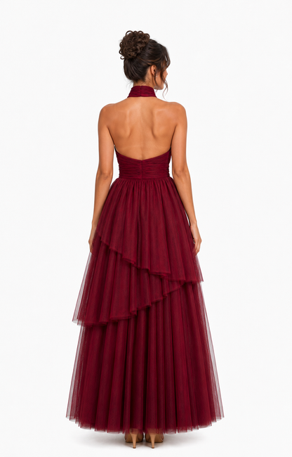 Vestido largo de tul halter con capas escalonadas — Vino