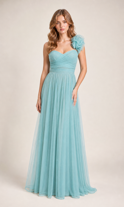 Vestido largo un hombro de tul con flor — Menta