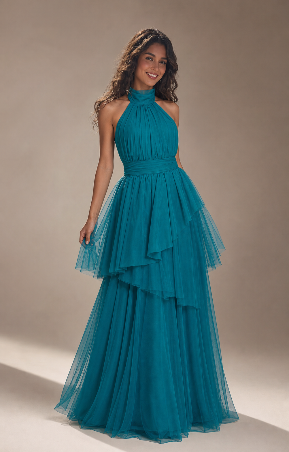 Vestido largo de tul halter con peplum escalonado — Teal