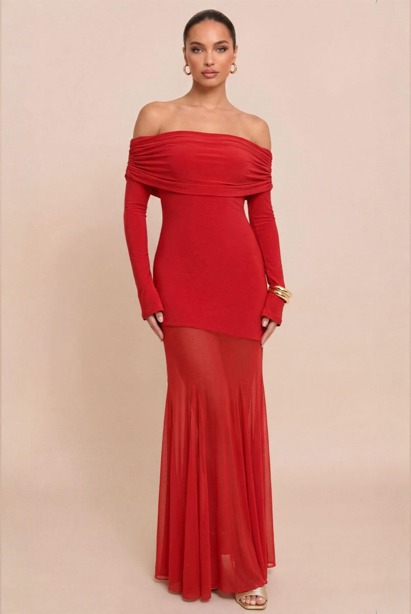 Vestido largo rojo off-shoulder — frente