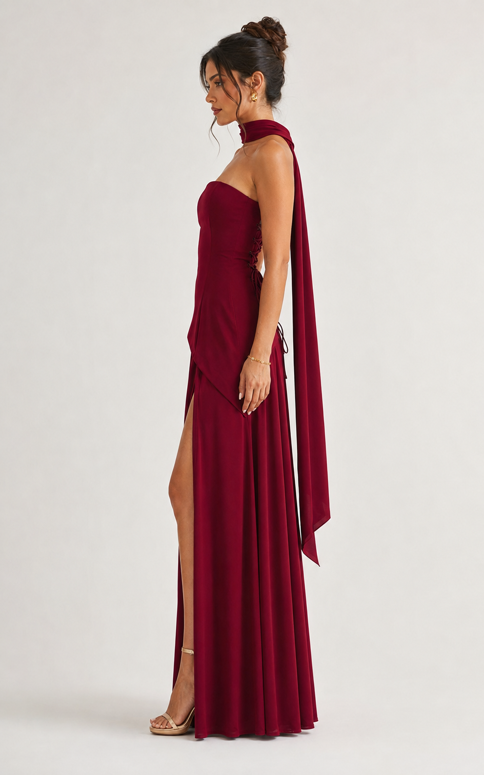 Vestido Strapless con Estola Vino