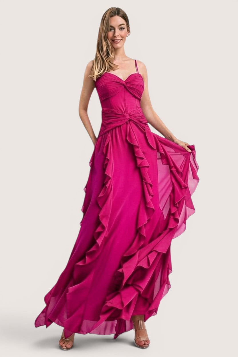 Pink shop by maf vestido largo coral con escote drapeado, corset y cascada de olanes en chiffon ligero. Ideal para bodas y galas.