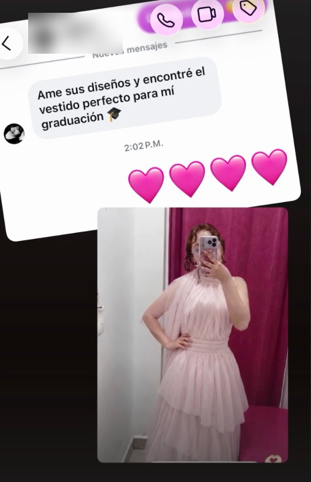 PinkChic, clienta de Pink Shop by MAF, con su vestido