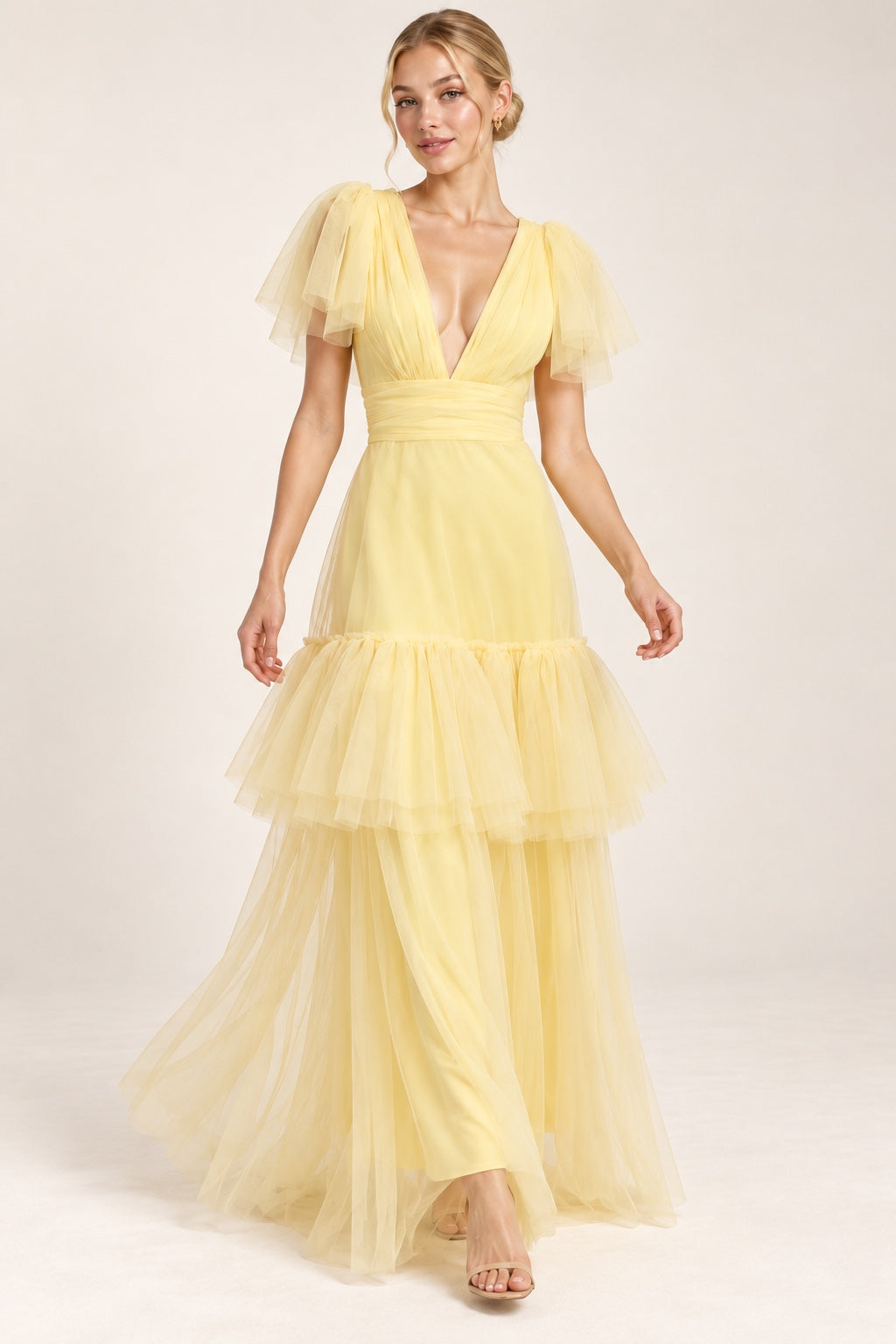 Vestido largo de tul amarillo MV186 — movimiento
