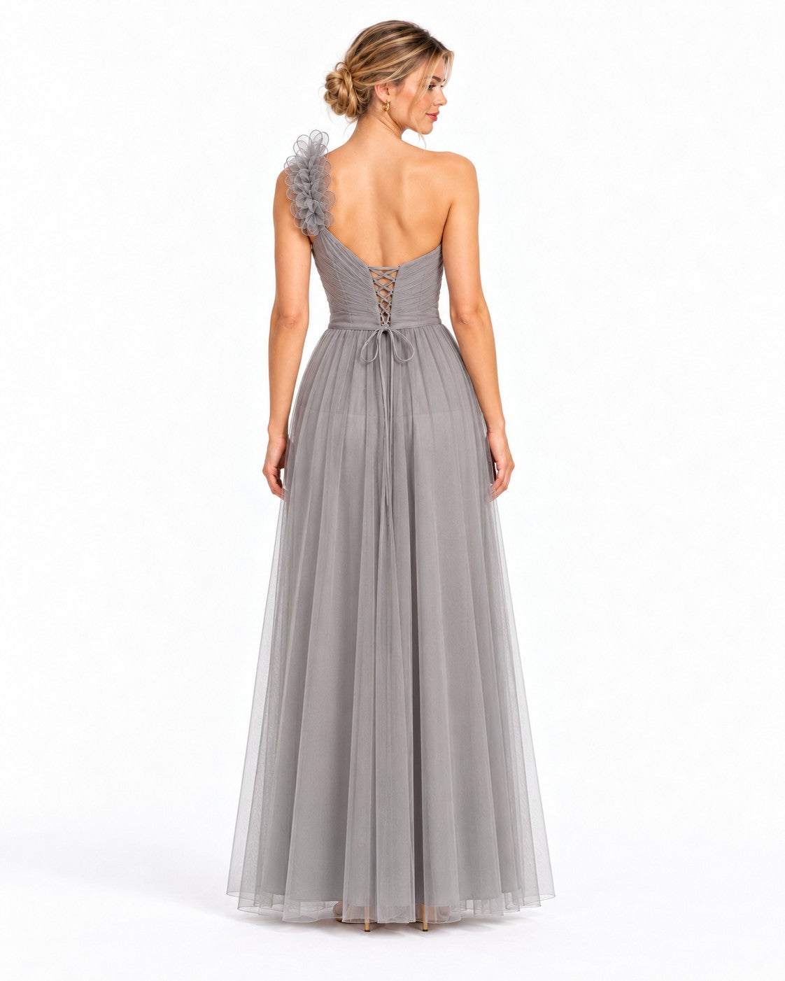 Vestido largo de tul escote corazón con flor en un hombro — Gris — foto 2